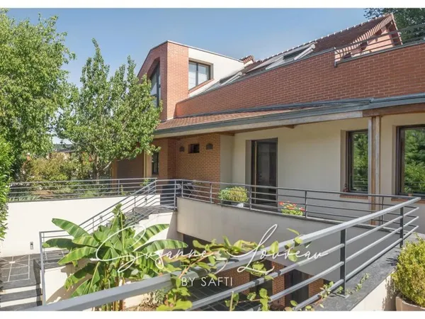 L'exception en hauteur - Maison d'architecte à L'Étang-la-Ville