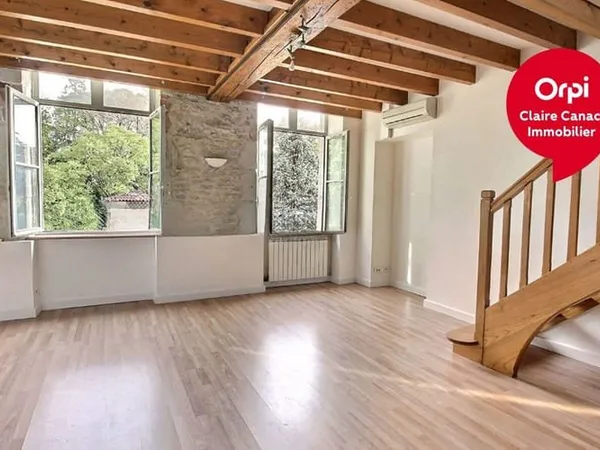 Appartement 3 pièces 104 m²