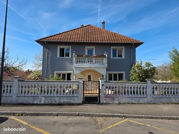 Maison individuelle pleine de charme