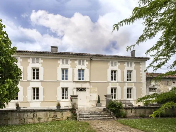 Propriété de caractère du XVIIe siècle - Cognac