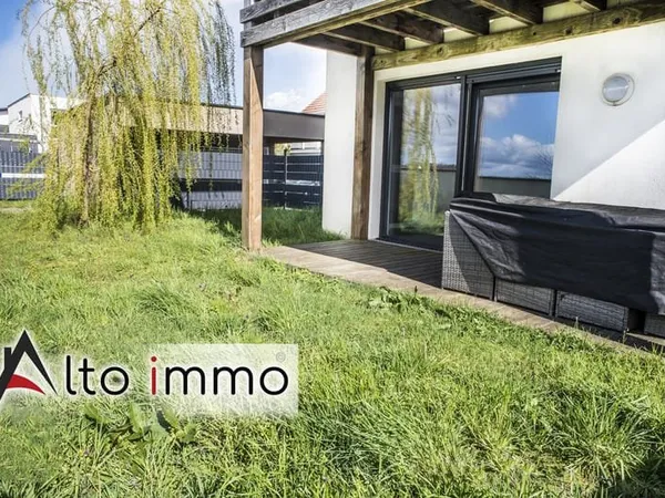 Appartement en rez-de-jardin de 72,55 m2 avec cave et place