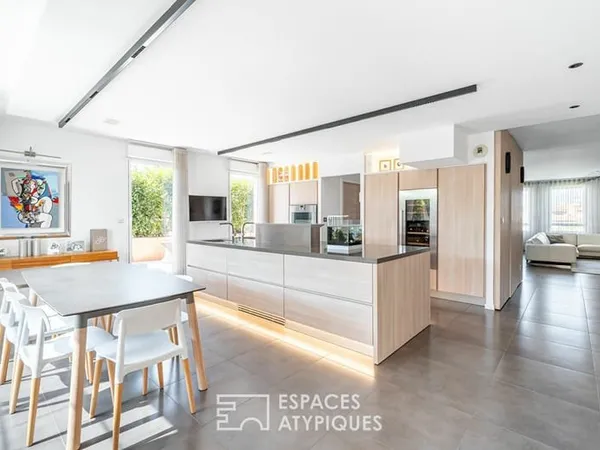 Rénovation d'architecte avec terrasses proche du quartier Monplaisir