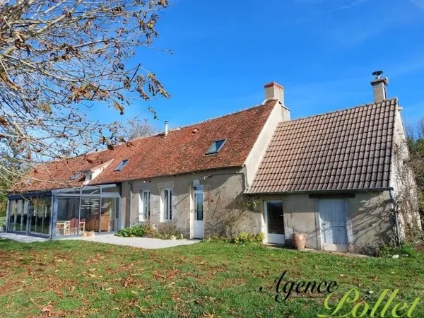 Propriété 2640 m2 : maison restaurée, 2 logements communicants, jardin