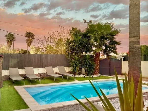 5 pièces 130m2 - La Seyne-Sur-Mer 83500 (limite Six-Fours)
