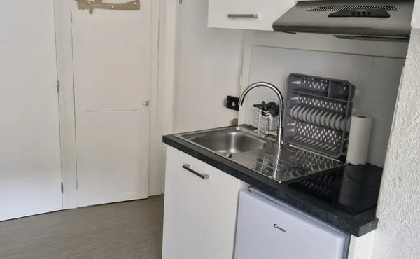 Studio meublé centre-ville Issoire disponible immédiatement