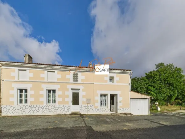 Maison charentaise à raffraichir, 3 ou 4 chambres