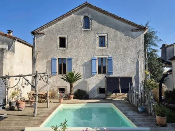 Saint-Géry 46330, maison 5 pièce avec grange et piscine