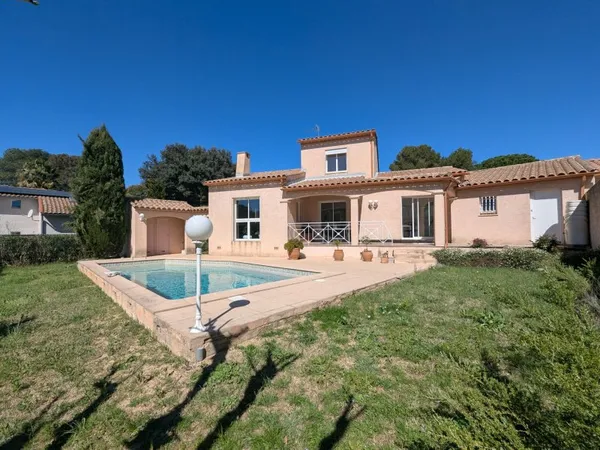 CASTELNAU-LE-LEZ - Villa T5 sur une parcelle de 660 m2 avec