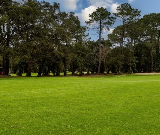 Propriété de famille des années 30 sur le golf d'Hossegor