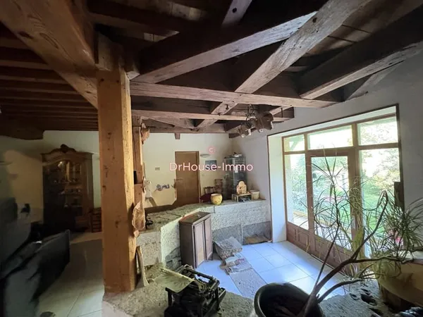 Maison ancienne en pierre