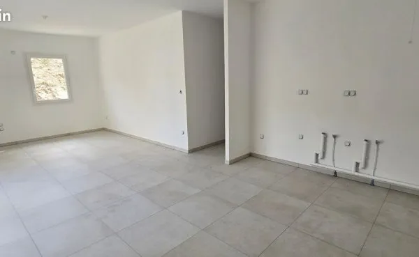 Appartement 4 pièces 80 m²