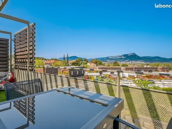 Le Pradet - Appartement T3 avec terrasses et vue panoramique sur le Coudon