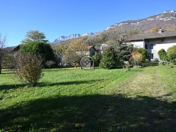 Maison de village - La Buissière