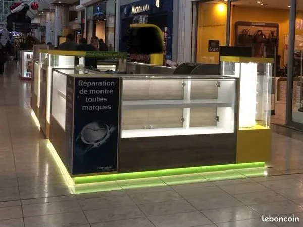 Kiosque de vente avec atelier