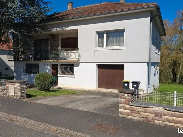 Maison sans vis a vis. LORRY LES METZ