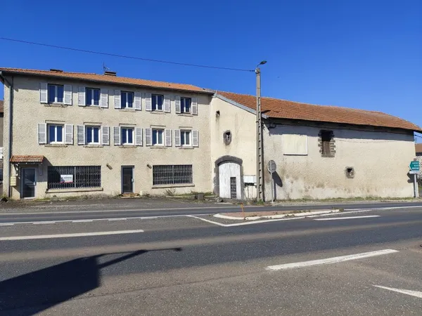 Maison 12 pièces 370 m²