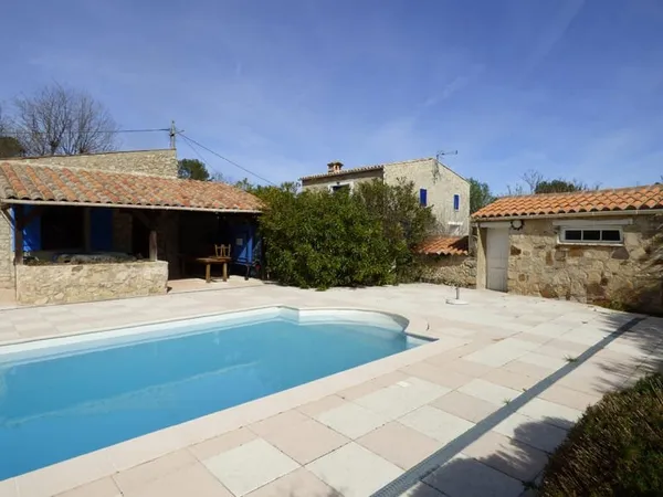 Maison 5 pièces 250 m²
