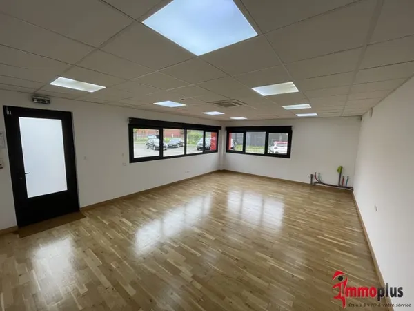 Local commercial de 44 m2 Lumineux et fonctionnel