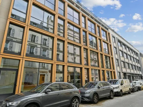 Bureaux 1610 m²