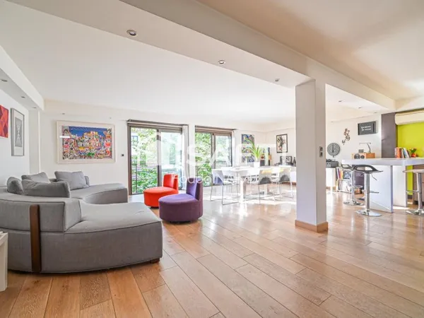 ALFORTVILLE magnifique maison type Loft dans le quartier des fleurs