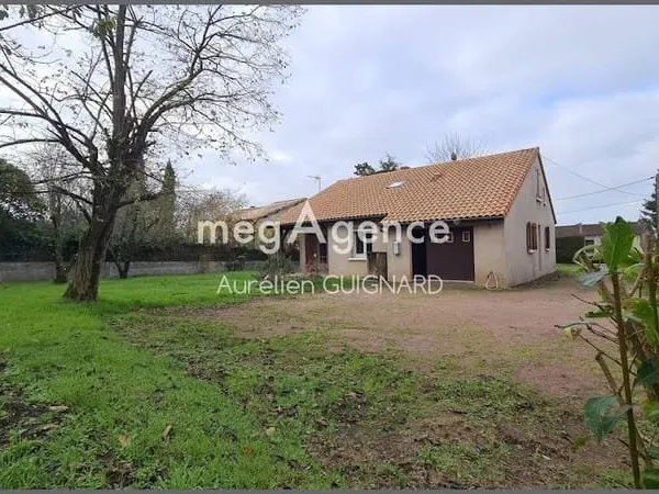 Maison 10 pièces 151 m²