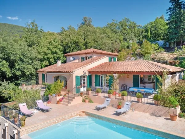 20 MIN DE CANNES - VILLA DANS DOMAINE SÉCURISÉ