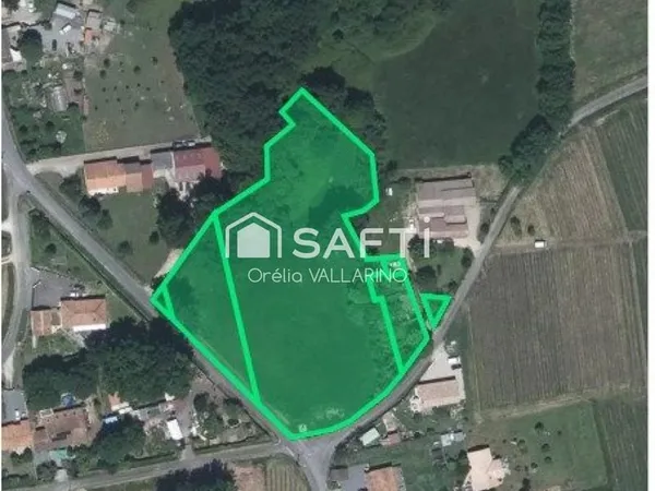 Authentique bâtisse à réinventer sur grand terrain, projet rare à fort potentiel
