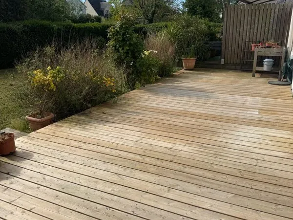 T2 rez de jardin avec parking