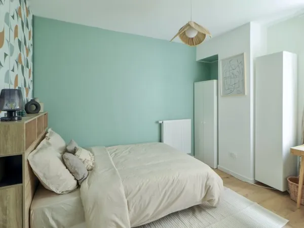 Loue cette chambre colorée de 14 m² en coliving à