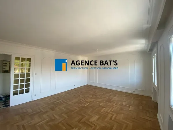 A louer grand Appartement T5