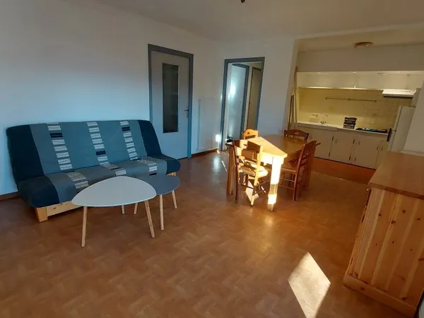 EGAT 45 M2 à louer