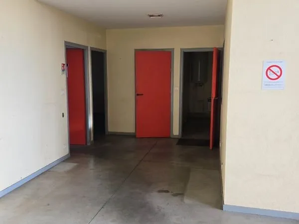 Location bâtiment industriel/ DISPONIBLE