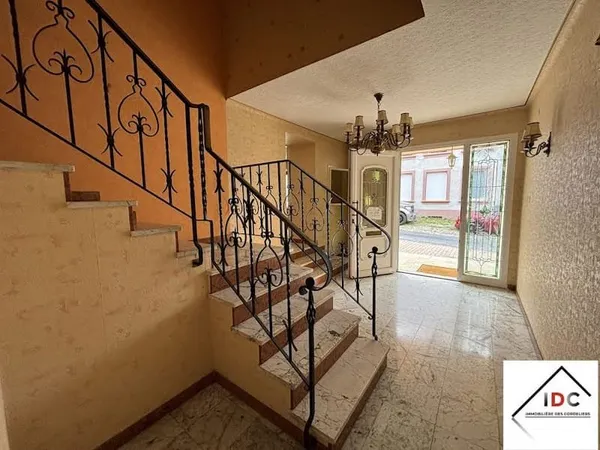 Maison 6 pièces 202 m²