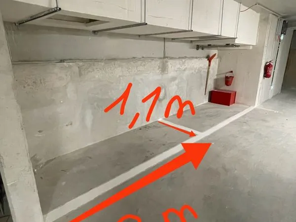 Emplacement parking moto/scooter