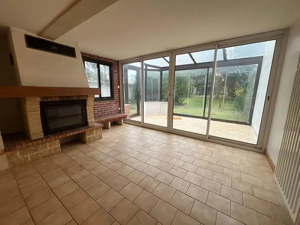 Maison avec jardin et garage - 3 chambres - Quartier Saint-Antoine - 10min à pied coeur d'Angers - R