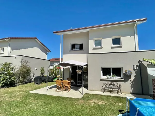 Maison T4 de 88 m² à L'ISLE D'ABEAU