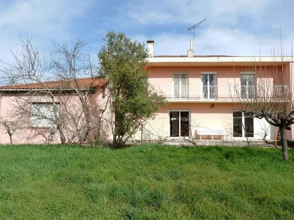 Maison 6 pièces 204 m²