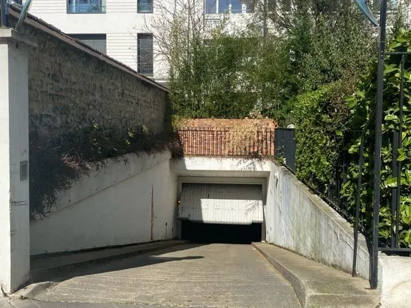Stationnement Location Neuilly-sur-Seine   100€