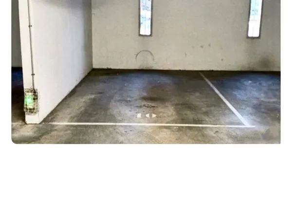 Parking 15 m²