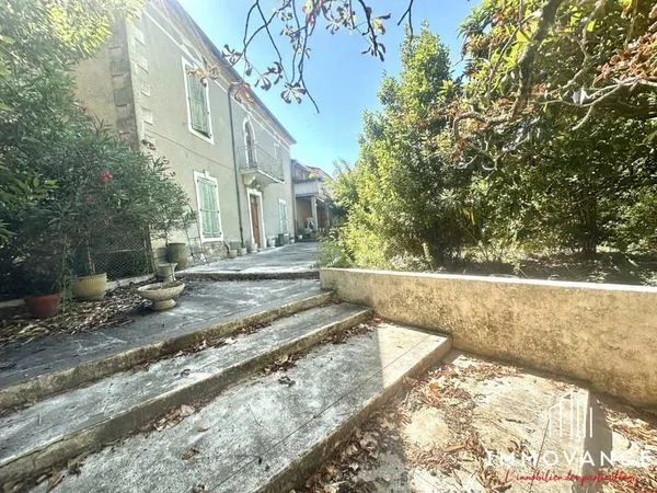 À Vendre - Maison de Maître avec Appartement Indépendant ?