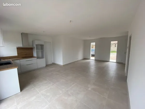 Location maison ROAILLAN