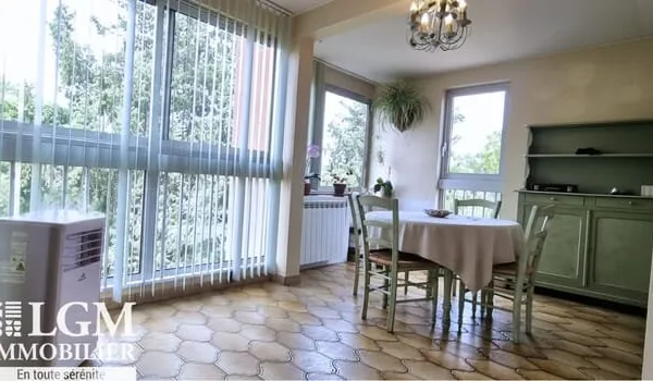 T3 lumineux avec loggia et box - Résidence sécurisée avec tennis - Aix Ouest / Saint-Mitre