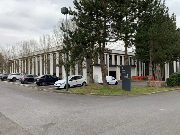 Bureaux 544 m²