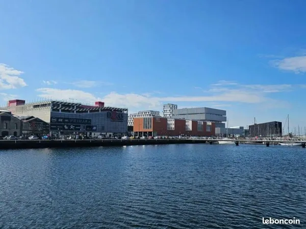 LOCAL COMMERCIAL 852 m² LE HAVRE