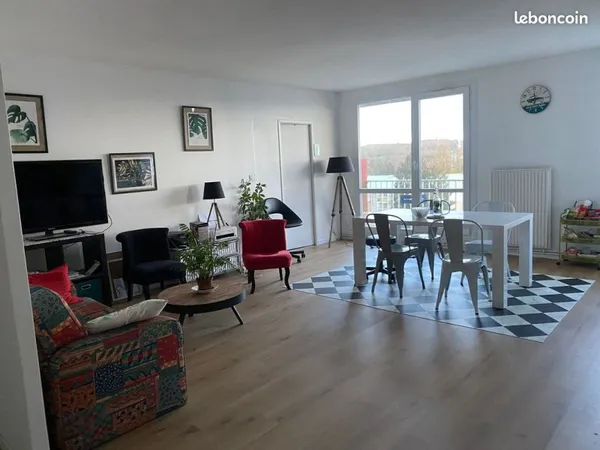 Chambre dans coloc sympa fougeres