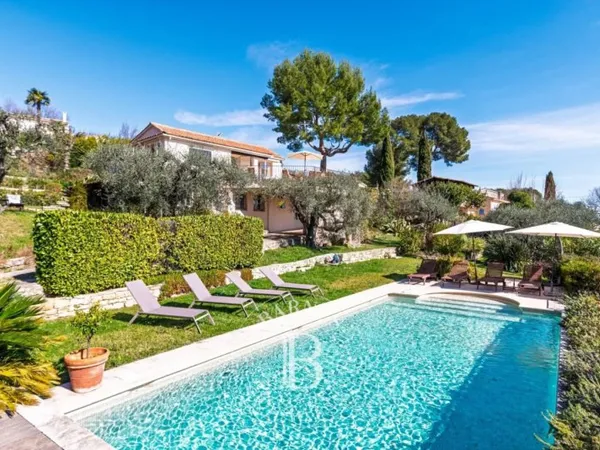 Opio-Valbonne - Villa provençale avec piscine, maison d'amis et