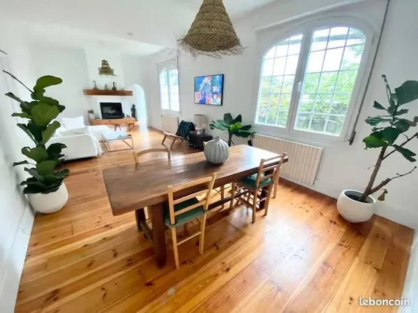 Maison 5 pièces 165 m²