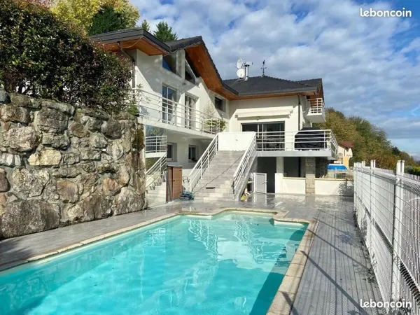 T2 meublé avec piscine - Fibre - Parking - Cadre calme - Tresserve