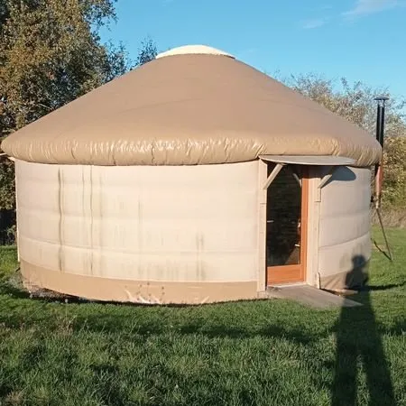 À vendre : Yourte haut de gamme avec mezzanine - cadre de vie unique