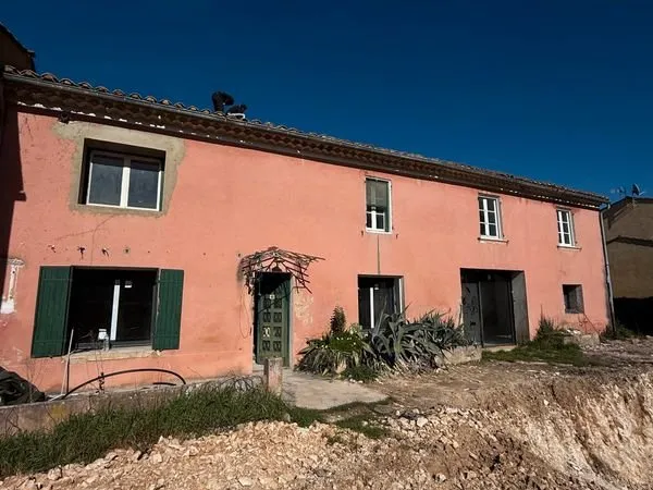 Maison 190 m² à rénover - 3 suites - Terrain 2 000 m² - Proche Uzès
